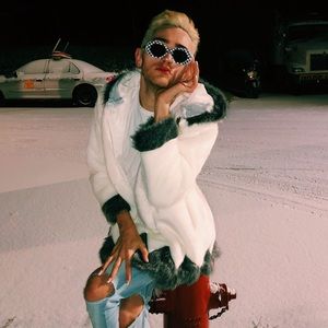 Meet your Posher, Chris